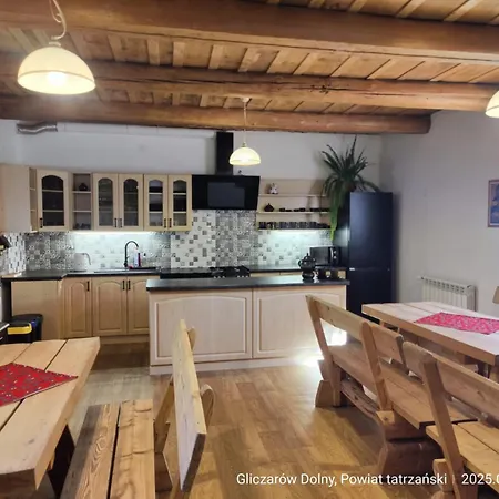 Osada W Gliczarowej Dolinie, Z 6 Sypialniami Chalet